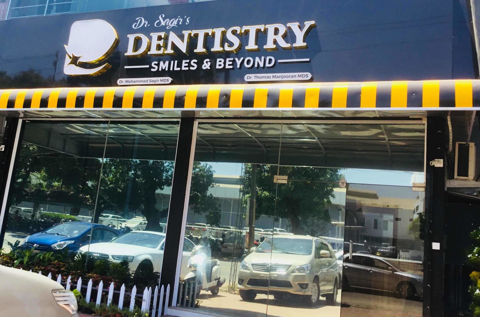dr-sagirs-dentistry-ayyanthole-thrissur-dentists-67aer