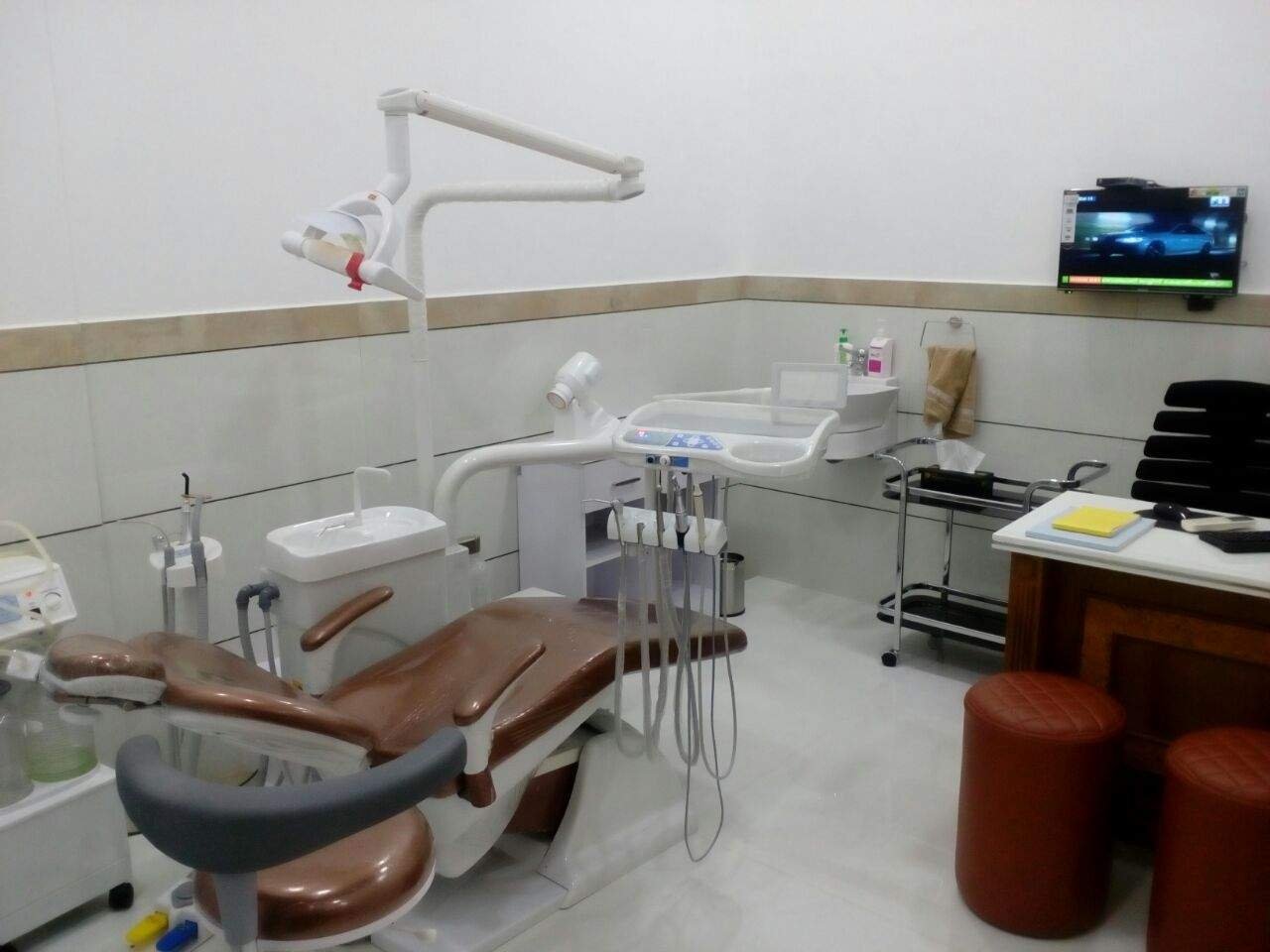 dr-sagirs-dentistry-ayyanthole-thrissur-dentists-nplvs